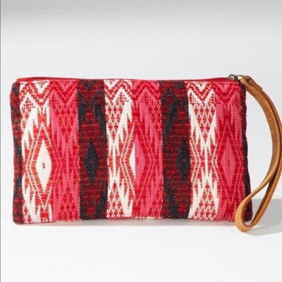 ❤️ NWT BEAUTIFUL INDIVIDUALLY HANDMADE BEADED WRISTLET/CLUTCH! - Picture 2 of 2